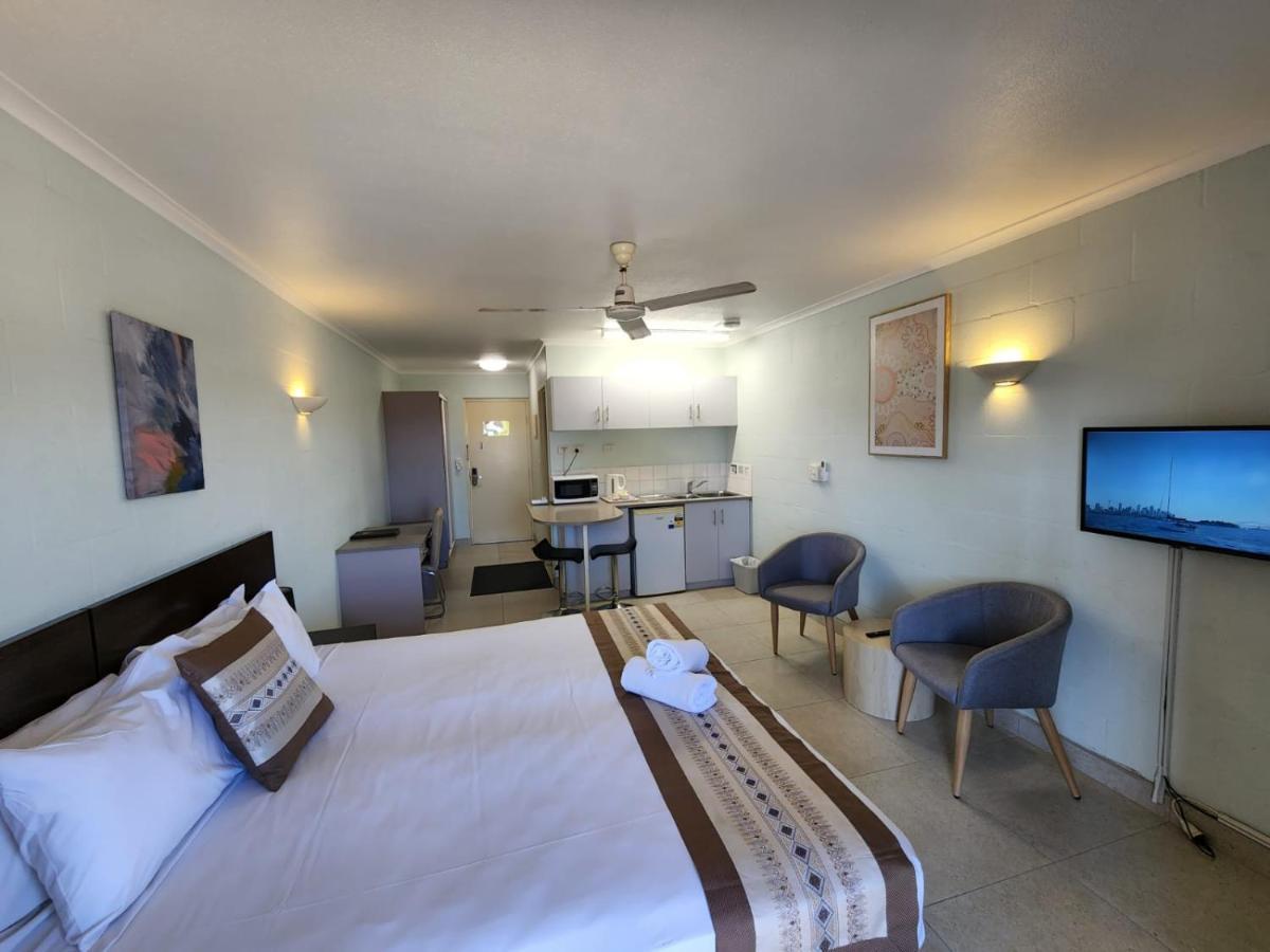 Three-Bedroom Apartment,1378255079:JPEG